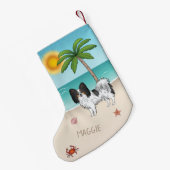 熱帯の夏のビーチで三色パピヨン犬 スモールクリスマスストッキング (裏面 (吊り時))