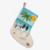 熱帯の夏のビーチで三色パピヨン犬 スモールクリスマスストッキング (正面 (吊り時))