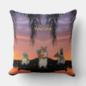 熱帯の夕日に見られるかわいいリス クッション (正面)