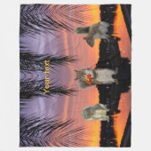 熱帯の夕日に見られるかわいいリス フリースブランケット (正面)