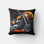 熱帯の夕焼けのスカイラインに照らされた炎のオートバイ クッション (正面)
