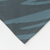 熱帯の島の波と夕日のサーファー フリースブランケット (角)