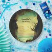 熱帯の海を見下ろす洞窟フォト誕生日 ペーパープレート (パーティー)