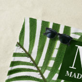 熱帯の緑の水の色のヤシのモノグラムの木 ビーチタオル (インサイチュ)