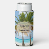 熱帯の美しいヤシの木ビーチ結婚式 スリム缶クーラー (Seltzer裏面)