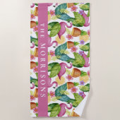 熱帯の花と葉スピンクフラミンゴカスタム ビーチタオル (正面)