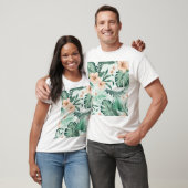 熱帯の花、緑豊かな葉のパターン。 Tシャツ (ユニセックス)