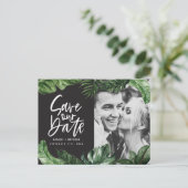 熱帯の葉と手のレタリングの結婚写真 ポストカード (スタンド正面)