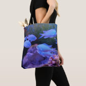 熱帯の青い魚 トートバッグ (クローズアップ)