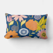 熱帯カラフル花模様オレンジ、ネイビー、ピンク、黄 ランバークッション (正面)