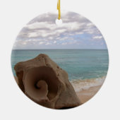 熱帯クリスマスのビーチの貝殻 セラミックオーナメント (裏面)
