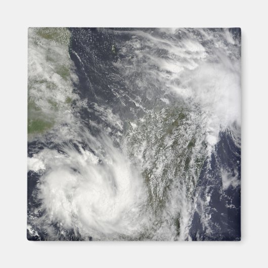 熱帯サイクロンEricとFanele マグネット (正面)