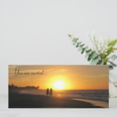 熱帯サンセットビーチ結婚式招待テンプレート 招待状 (スタンド正面)