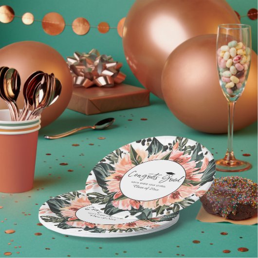 熱帯ジャングルの緑 |ピンクフローラ卒業 ペーパープレート (複数)