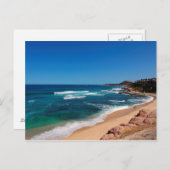 熱帯ビーチで歩いている観光客の空中写真 ポストカード (正面/裏面)