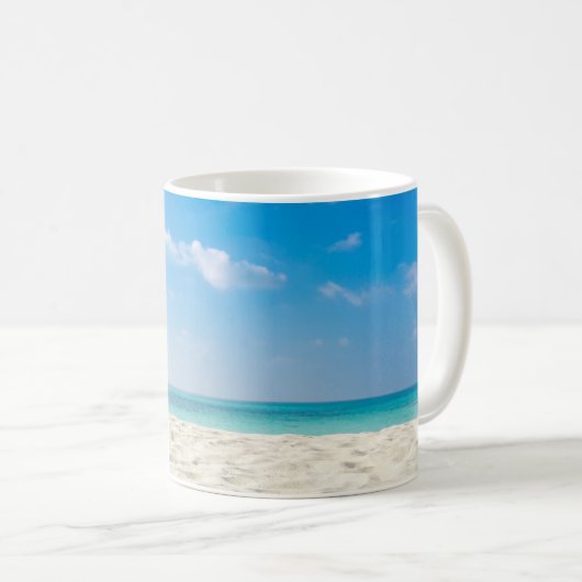 熱帯ビーチの海の砂の空及び夏の日 コーヒーマグカップ (正面右)
