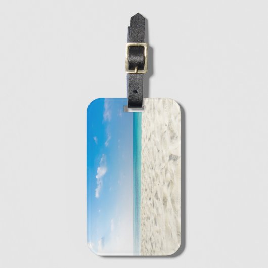 熱帯ビーチの海の砂の空及び夏の日 ラゲッジタグ (正面縦)