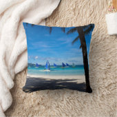 熱帯ビーチ |ホワイトビーチボラカイ島フィリピン クッション (ブランケット)