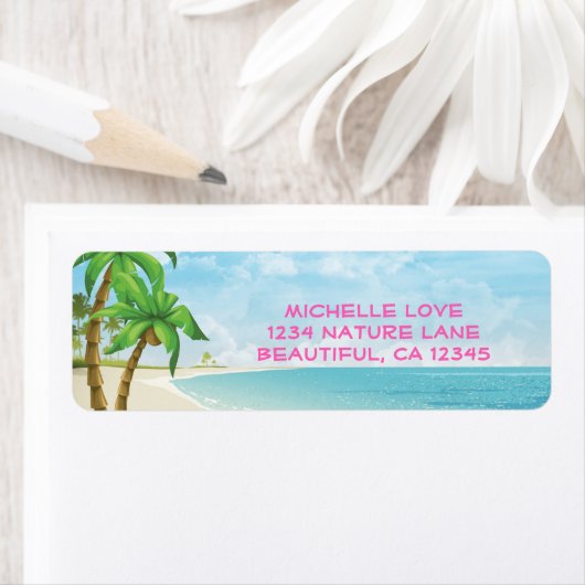 熱帯ビーチ、ヤシの木とピンクの文字の住所 ラベル (インサイチュ)