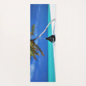 熱帯ビーチ、砂、ヤシ – パーソナライズされた ヨガマット (裏面)