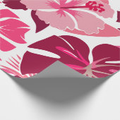 熱帯ピンクのハイビスカスとモンステラ葉のパターン ラッピングペーパー (角)