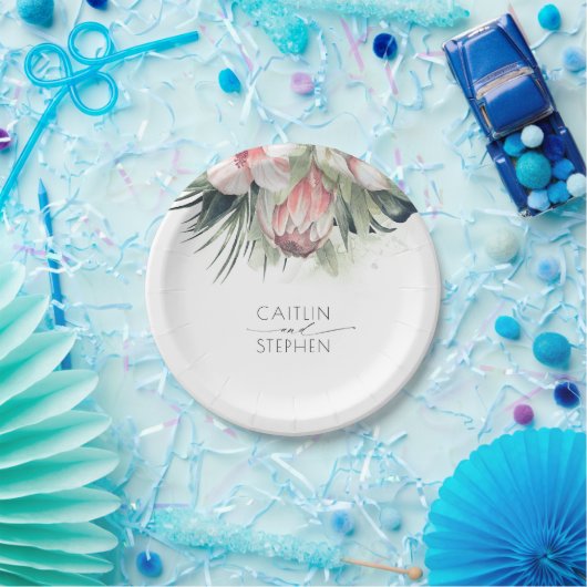 熱帯ピンクの花とヤシの緑結婚の ペーパープレート (パーティー)