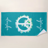 熱帯フローラピースサインパーソナライズされた海ブルー ビーチタオル (正面)