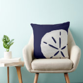 熱帯ホワイトサンドドルオンネイビーブルービーチ クッション (椅子)