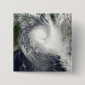 熱帯低気圧ボロエ 缶バッジ (正面)