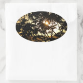 熱帯写真：木の間の夕日 楕円形シール (バッグ)