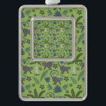 熱帯動物のシームレスなパターン緑と灰色 シルバープレートフレームオーナメント<br><div class="desc">熱帯動物は好きか?熱帯雨林楽しむの野生生物は?この熱帯動物のシームレスなパターンはあなたの夏休みにおもしろいを追加する。ビーチに座る時に合う。熱帯と花のパター与えンは、常に喜びと幸福の印象を与える。熱帯動物を愛する友人への贈り物として提示することができる。</div>