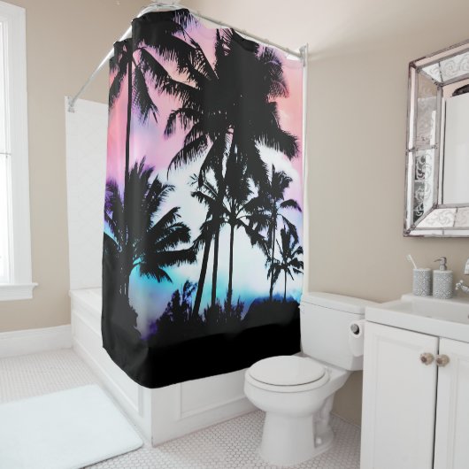 熱帯夏のヤシの木のピンクの青い日没の空 シャワーカーテン (インサイチュ)