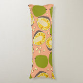 熱帯夏ジャックフルーツパターン – エキゾチックな果実 ボディピロー (正面縦)