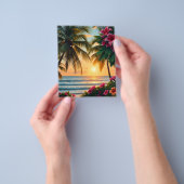 熱帯夕日のビーチシーンとヤシの木 チラシ (手)