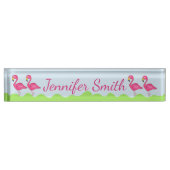 熱帯島ピンクフラミンゴ鳥の緑の草 デスクネームプレート (正面)