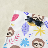 熱帯怠惰及び葉パターン ビーチタオル (インサイチュ)