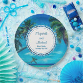 熱帯性ヤシの木のある砂浜の白い結婚ビーチ ペーパープレート (パーティー)