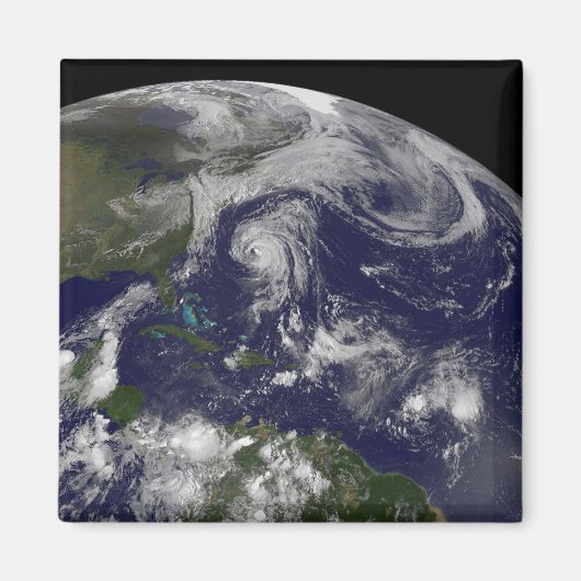 熱帯性低気圧カティア、リー、マリア、ネイト。 マグネット (正面)