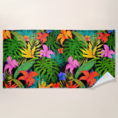 熱帯性花とヤシの葉ハワイアンカラフル ビーチタオル (正面)