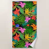 熱帯性花とヤシの葉ハワイアンカラフル ビーチタオル (正面)