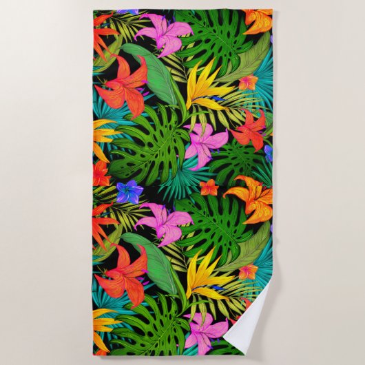 熱帯性花とヤシの葉ハワイアンカラフル ビーチタオル (正面)