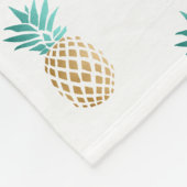 熱帯新しい夏のフェイクな金ゴールドのパイナップルパターン フリースブランケット (角)