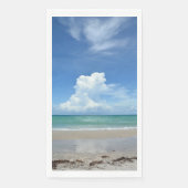 熱帯海沿岸を流れる嵐の雲 (正面)