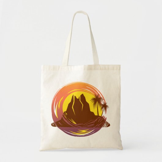 熱帯火山の風景とヤシの木が入ったバッジ トートバッグ (正面)