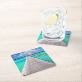 熱帯礁湖のボートが付いている突堤 スクエアペーパーコースター (インサイチュ)