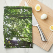 熱帯緑の熱帯雨林の天蓋を通る日光 キッチンタオル (四つ折り)