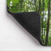 熱帯緑の熱帯雨林の天蓋を通る日光 マウスパッド (コーナー)