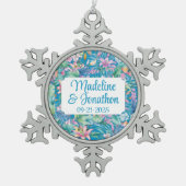 熱帯花と緑のビーチ結婚式 スノーフレークピューターオーナメント (正面)