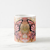 熱帯花と蝶のアート – 鮮やかフローラ コーヒーマグカップ (中央)