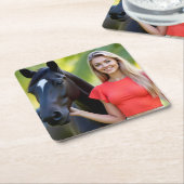 熱帯調和：ヘレナと彼女の馬 スクエアペーパーコースター (アングル)